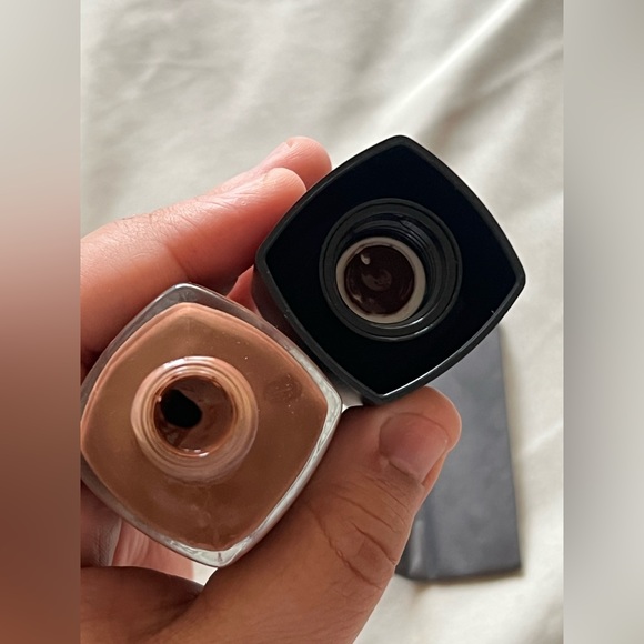 NARS cosmetics foundation - Picture 10 of 10